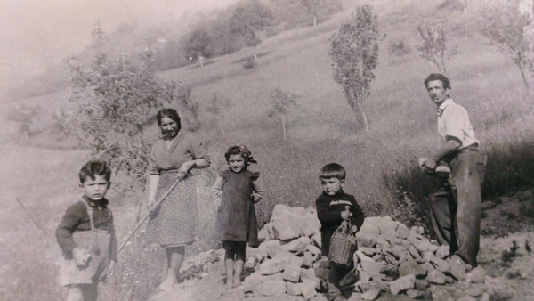 Bono Piardi con moglie e figli al Quadro di Pezzaze.