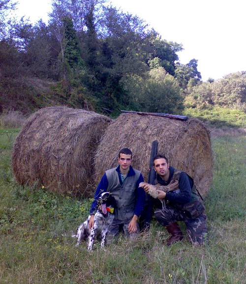 Roma. Edoardo Piardi con un amico, cacciatori; anno 2011