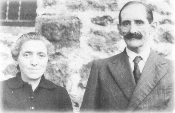     (Foto). FAUSTINA PIARDI dei Brine col marito GIACOMO BREGOLI, genitori di Isolina Santina Bregoli poi sposa del detto PIM Pierino Gabrieli > http://www.piardi.org/persone/p90.htm