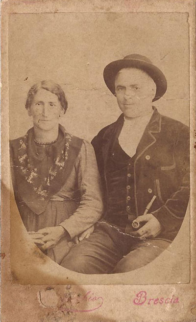 Anni di fine Ottocento. Ivana Piardi evidenzia: “I bisnonni LATE”,  Maria Gipponi (1852) e Desiderato Piardi 