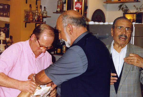 Susa,-27.6.'99.-Antonino-Minutola-con-altri
